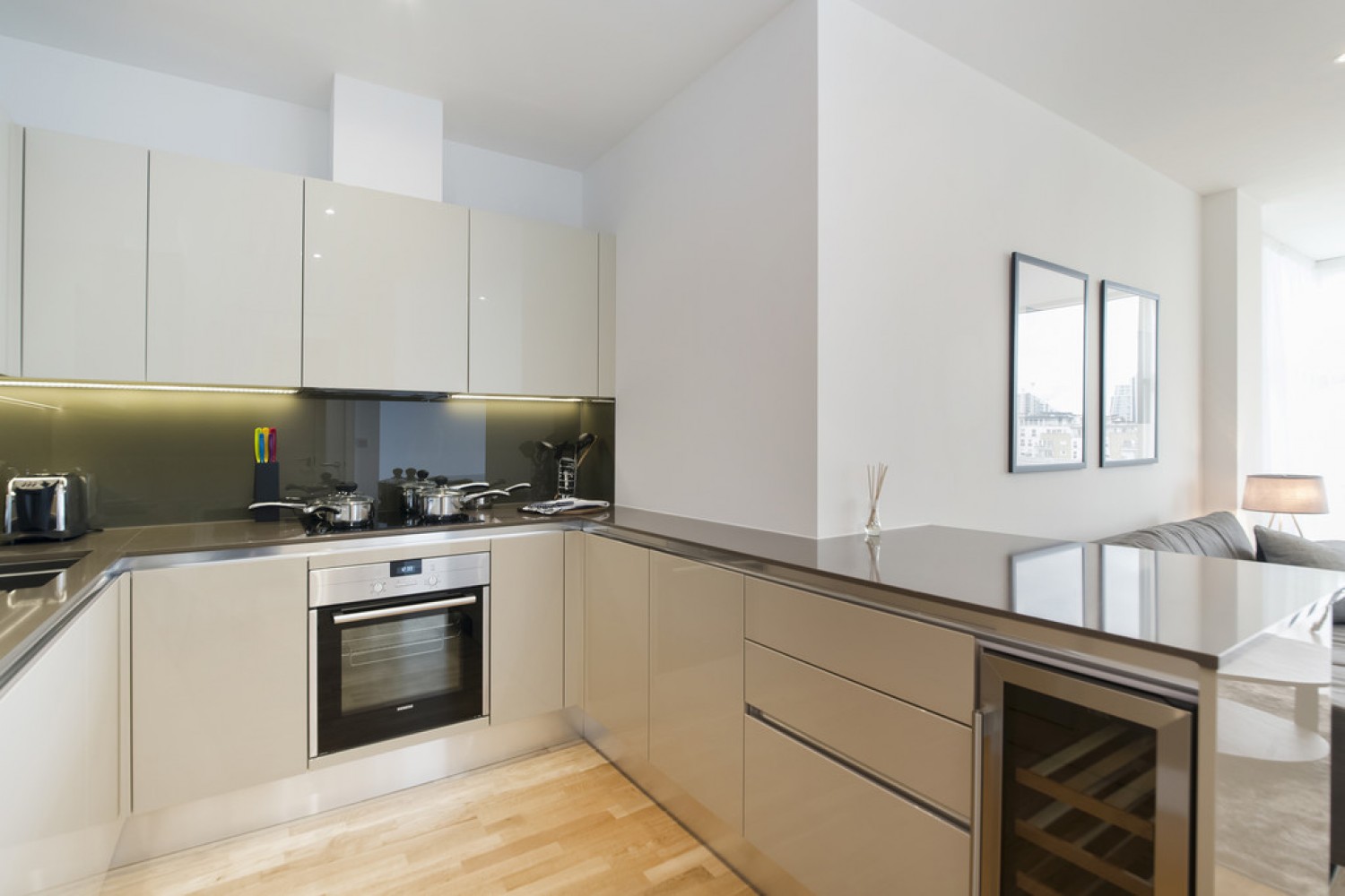 1 bedroom Flat for Letting Quarter House, Battersea Reach