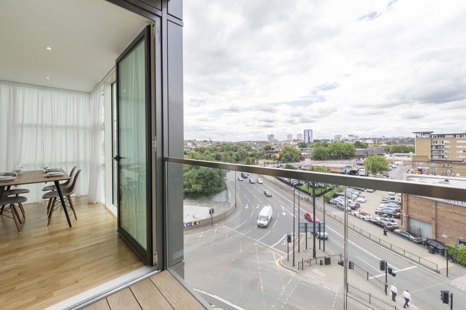 1 bedroom Flat for Letting Quarter House, Battersea Reach