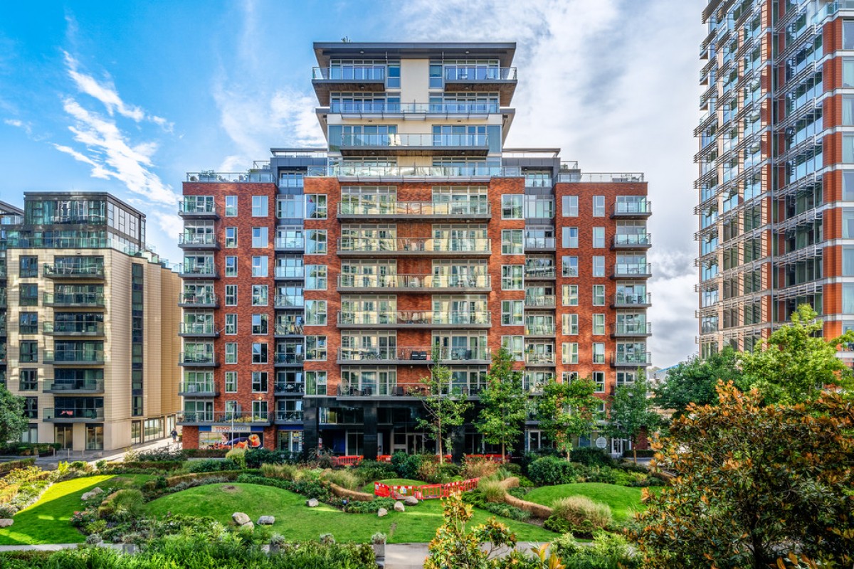 Spinnaker House, Battersea Reach