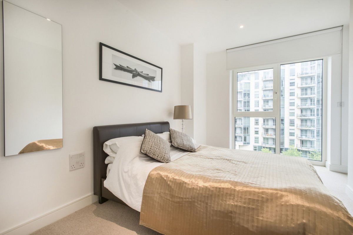 Spinnaker House, Battersea Reach