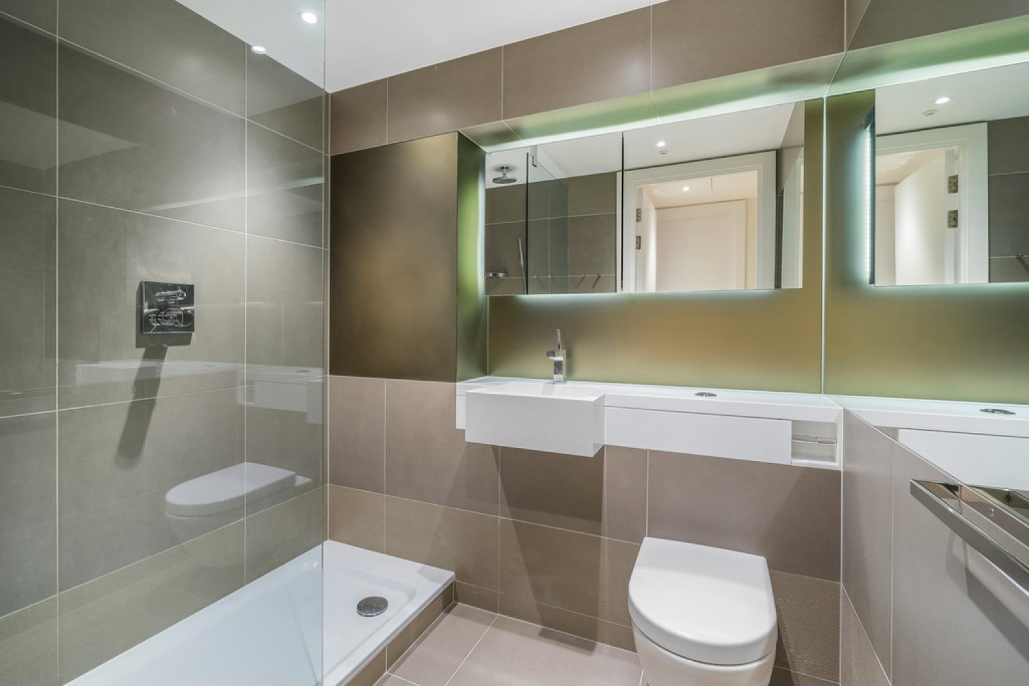 2 bedroom Flat for Letting Riverlight Three, Riverlight Quay