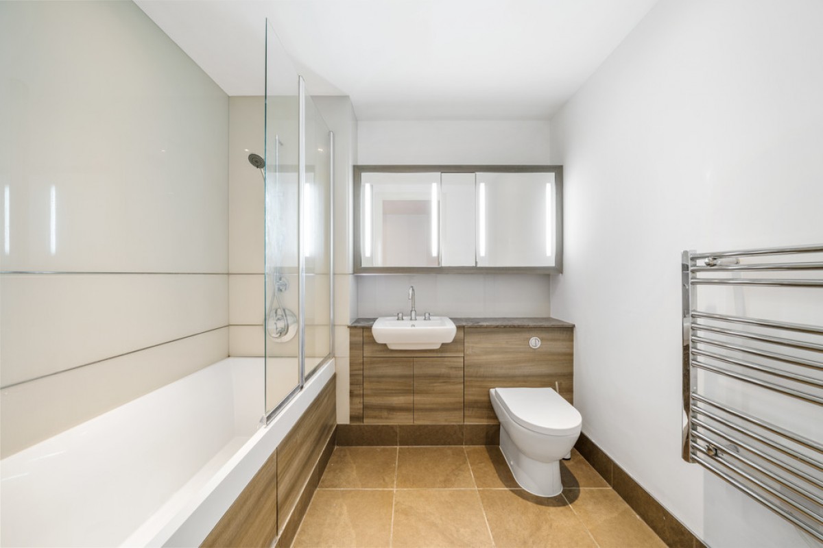 Spinnaker House, Battersea Reach