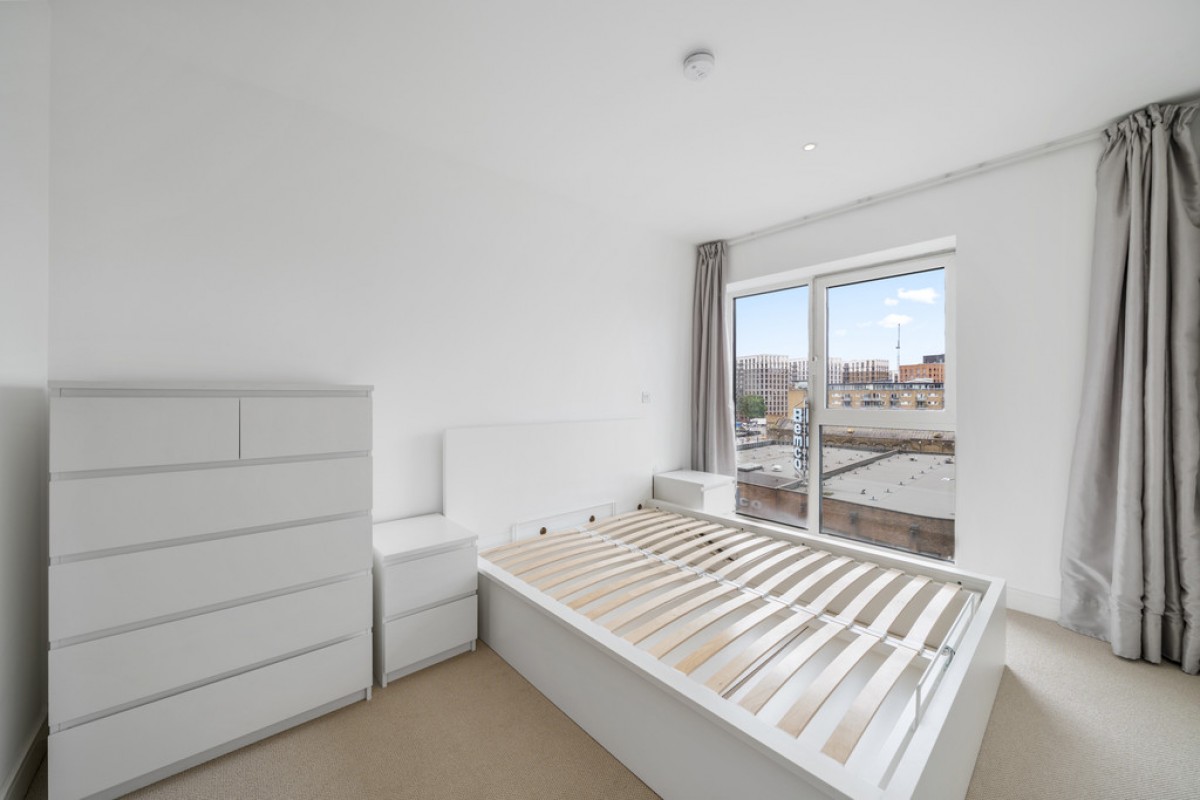 Spinnaker House, Battersea Reach