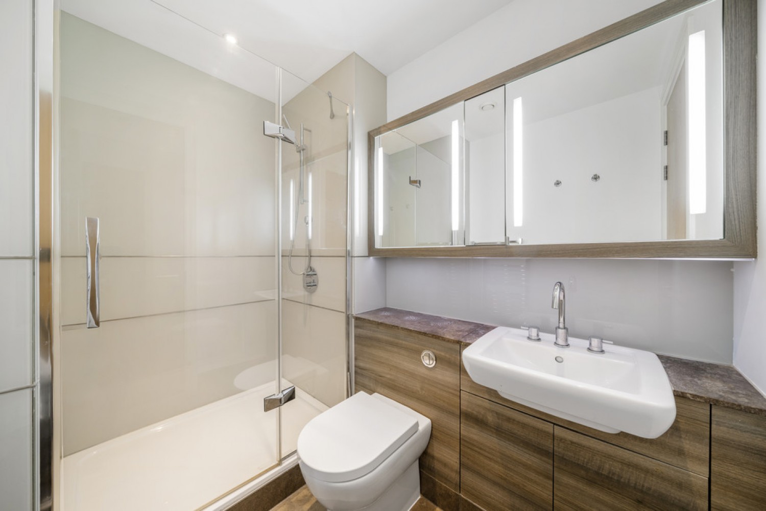 Spinnaker House, Battersea Reach