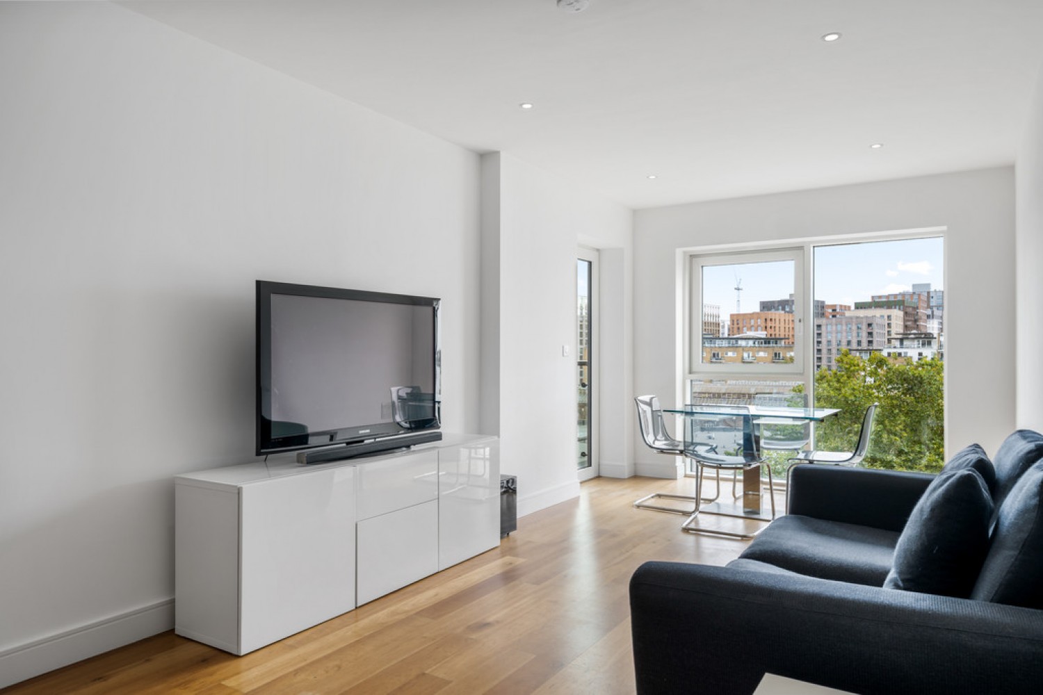 Spinnaker House, Battersea Reach