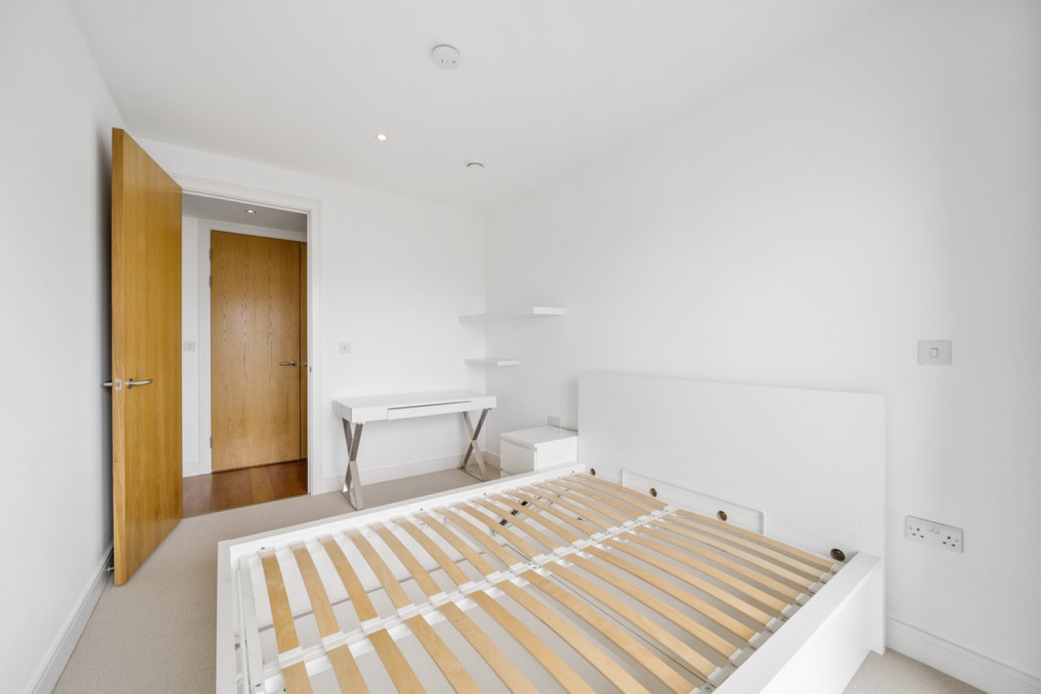 Spinnaker House, Battersea Reach