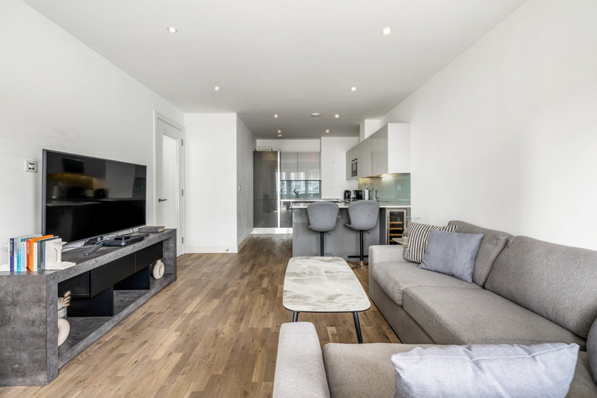 Quarter House, Battersea Reach