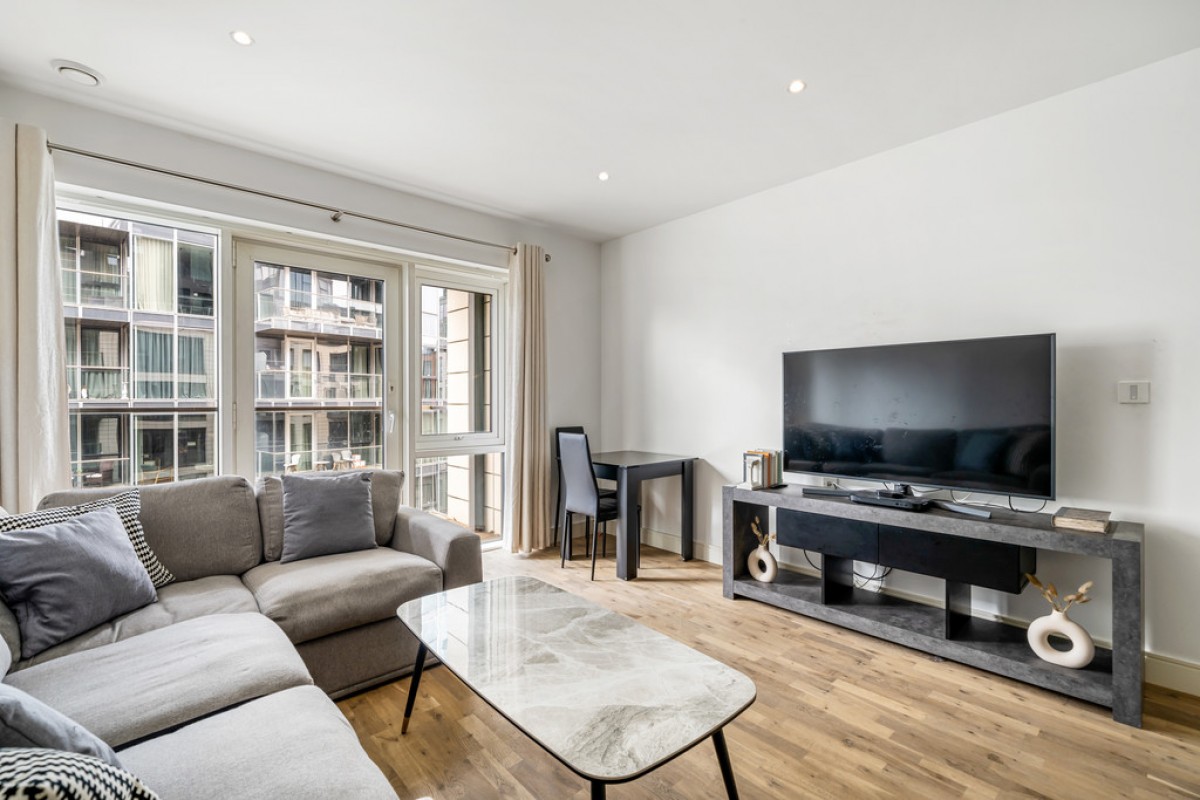Quarter House, Battersea Reach