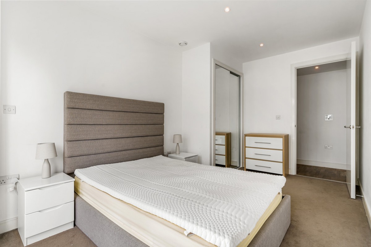 Quarter House, Battersea Reach