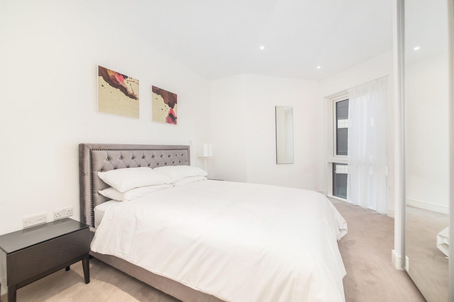 2 bedroom Flat for Letting Trafalgar House, Battersea Reach