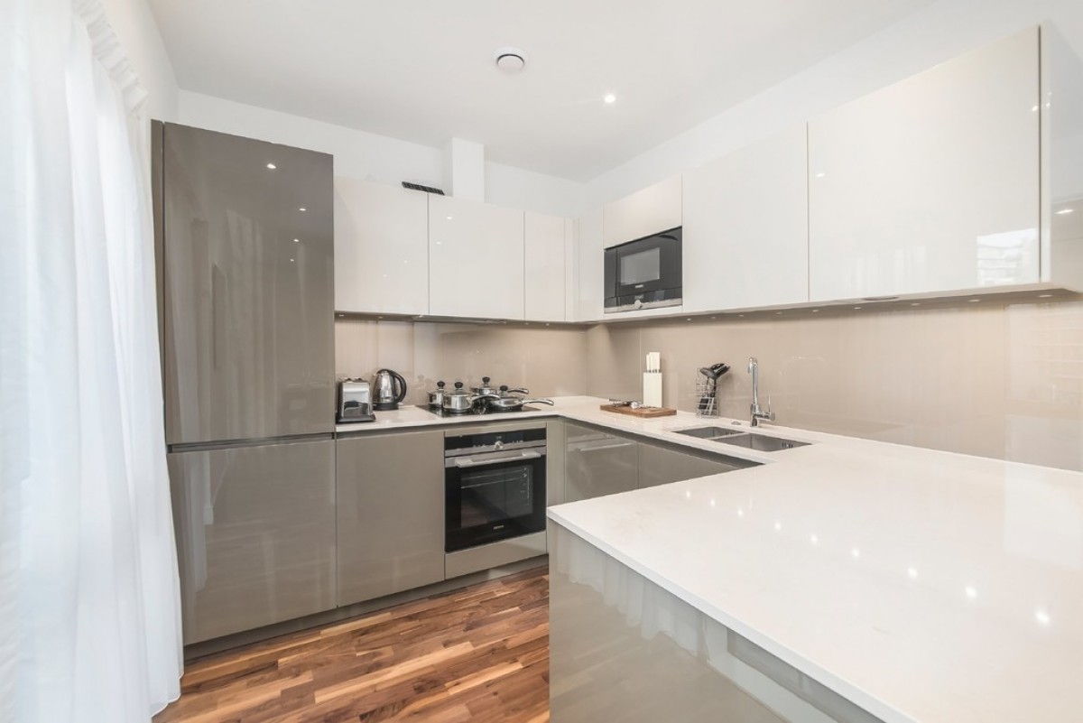 Trafalgar House, Battersea Reach