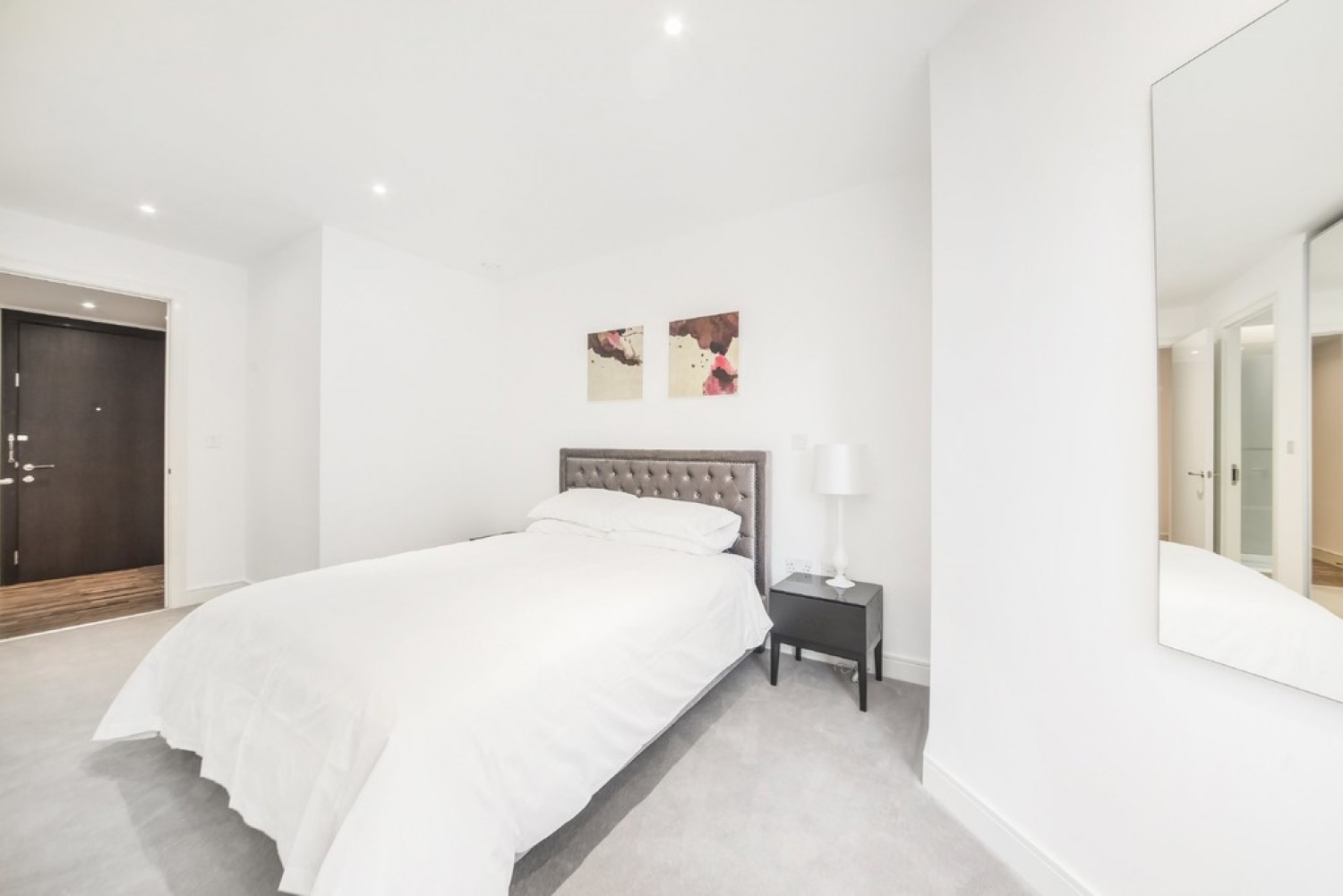 2 bedroom Flat for Letting Trafalgar House, Battersea Reach