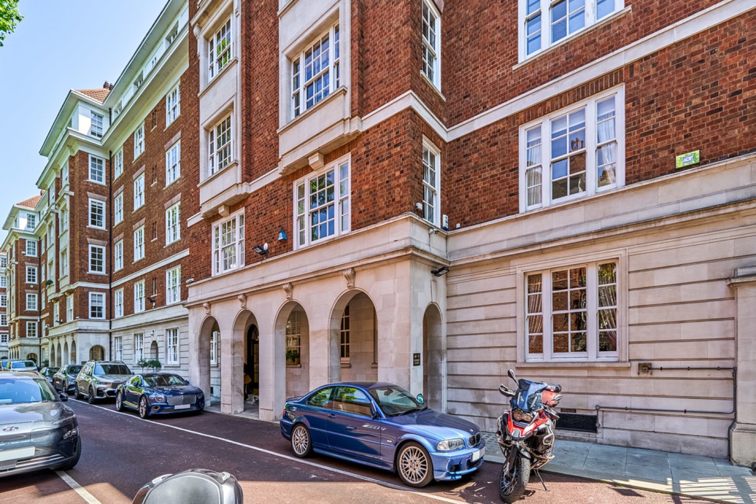 5 bedroom Flat for Letting Melbury Court, Kensington High Street