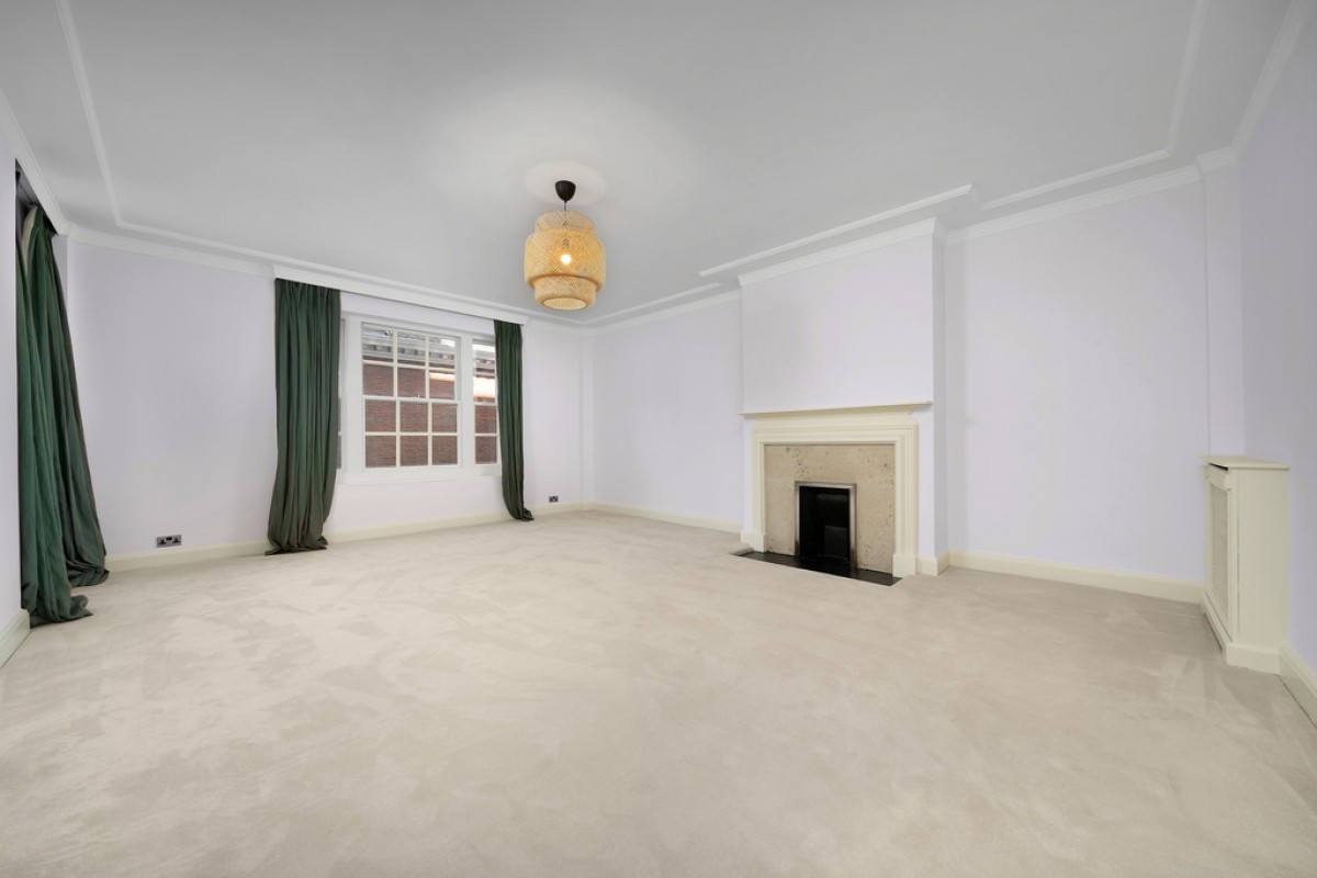 Melbury Court, Kensington High Street