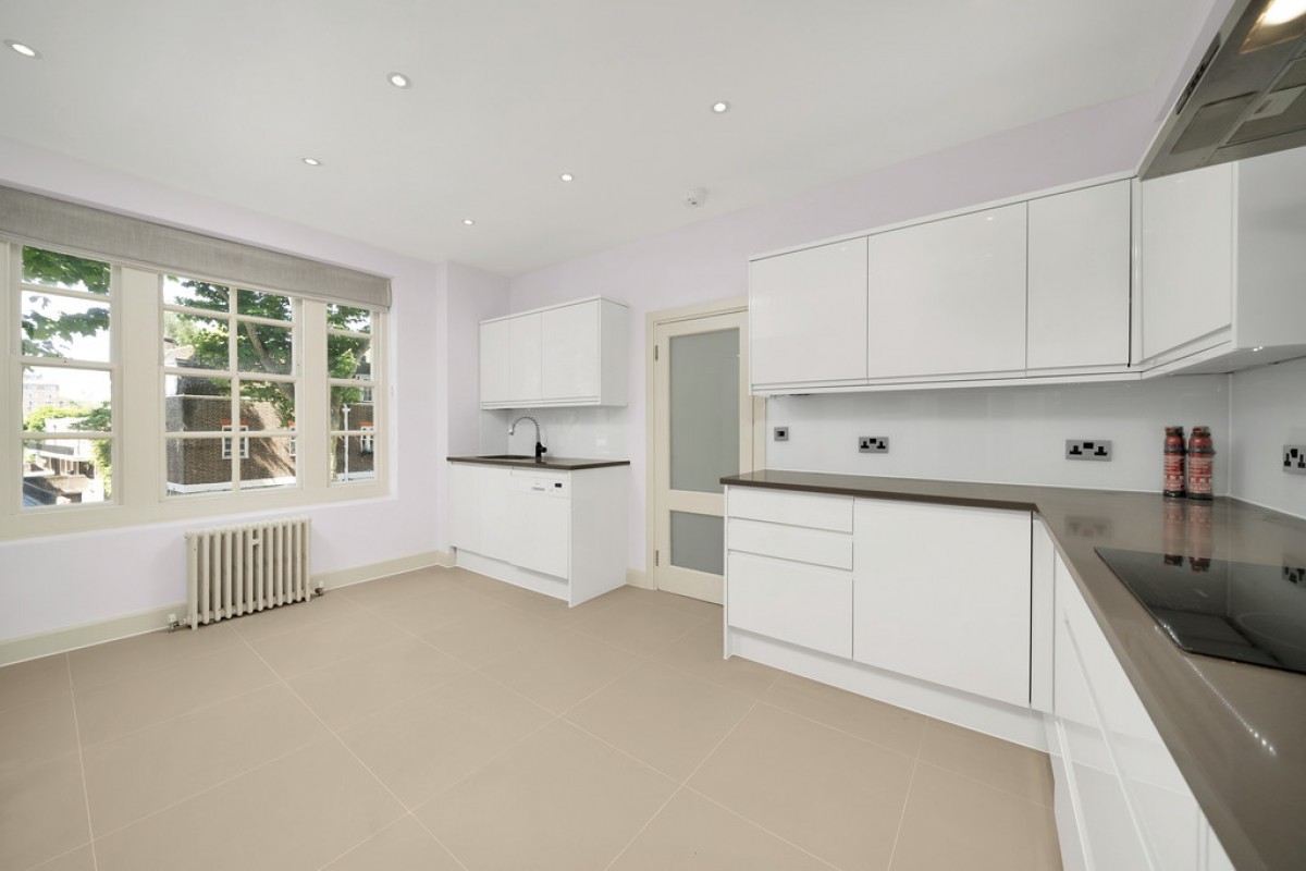 Melbury Court, Kensington High Street