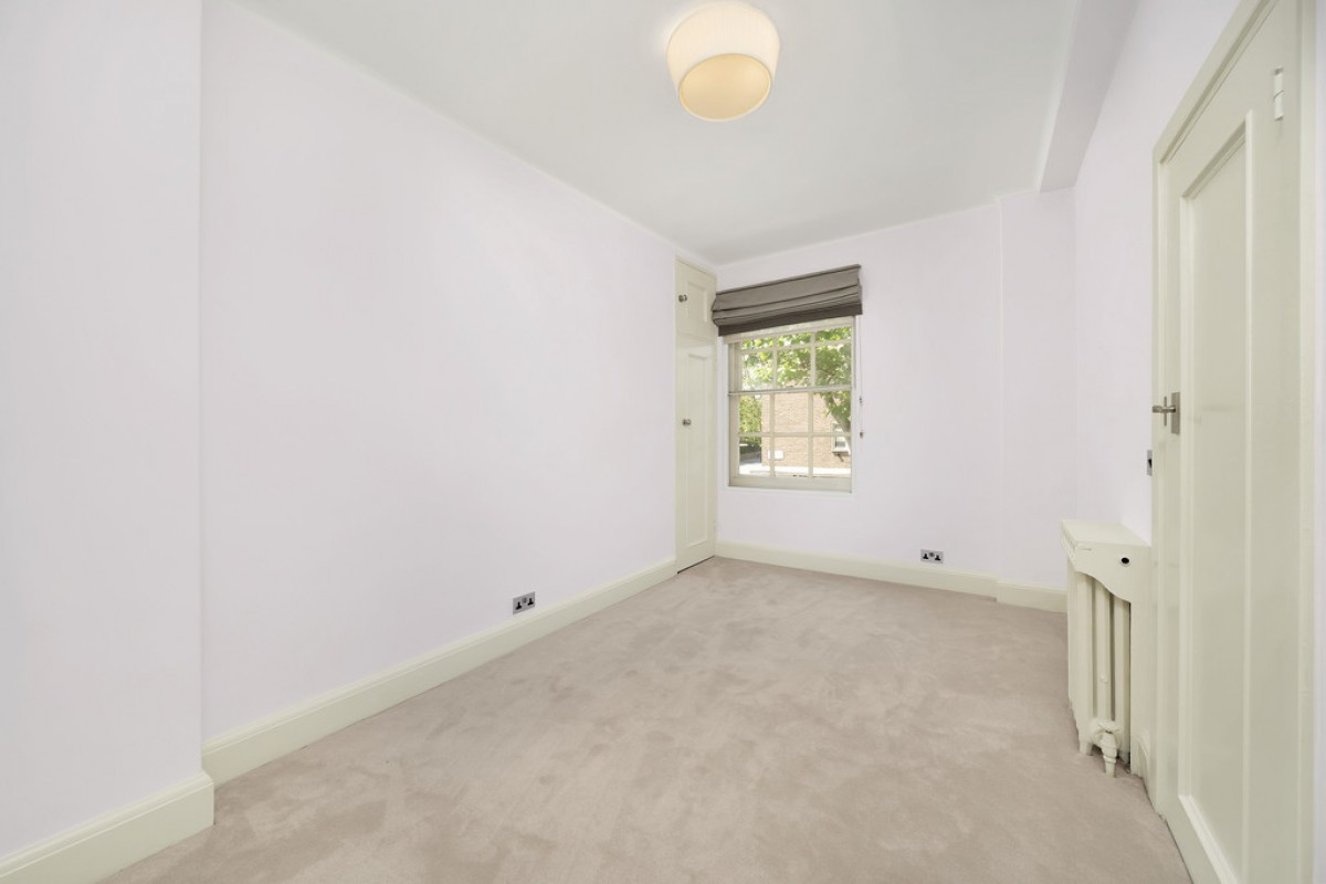 Melbury Court, Kensington High Street