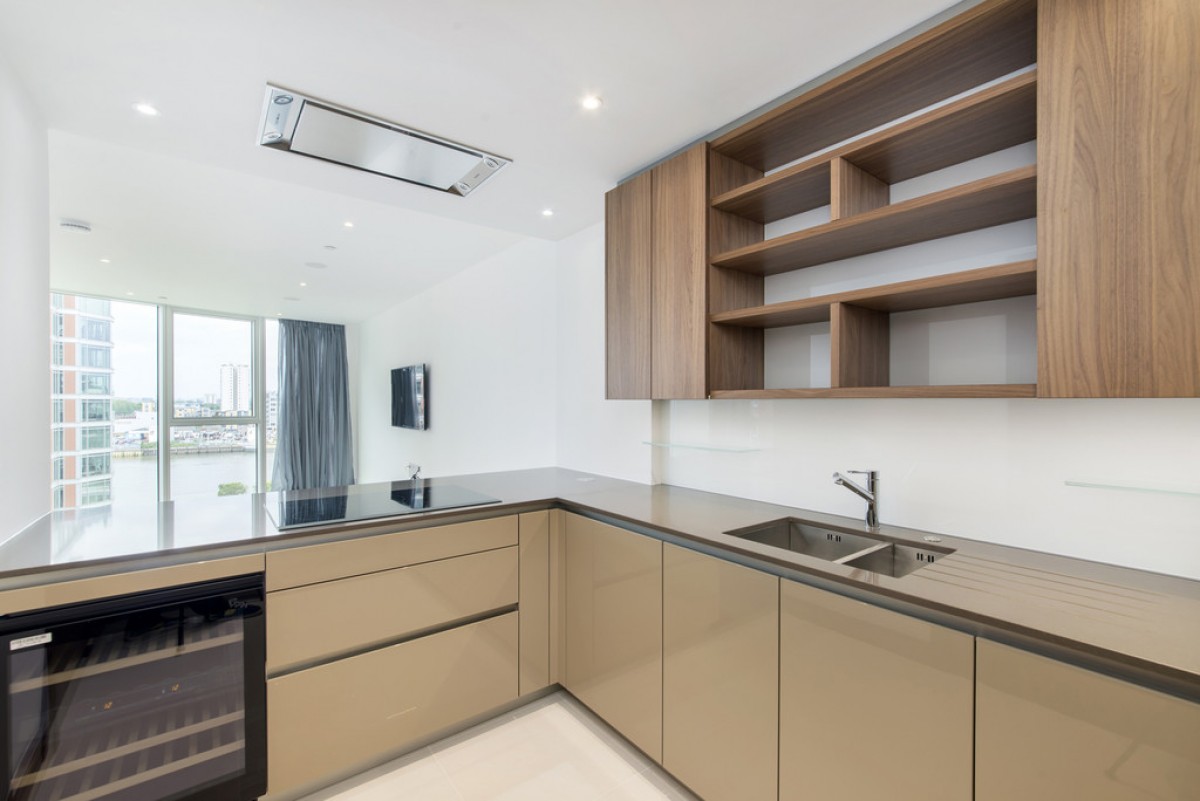 Pinnacle House, Battersea Reach