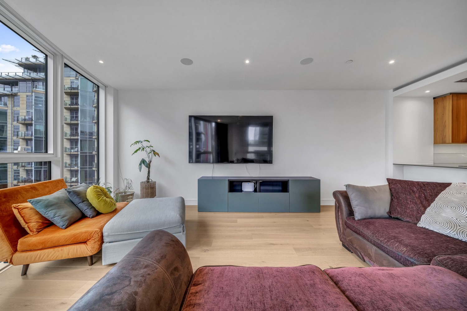 Pinnacle House, Battersea Reach