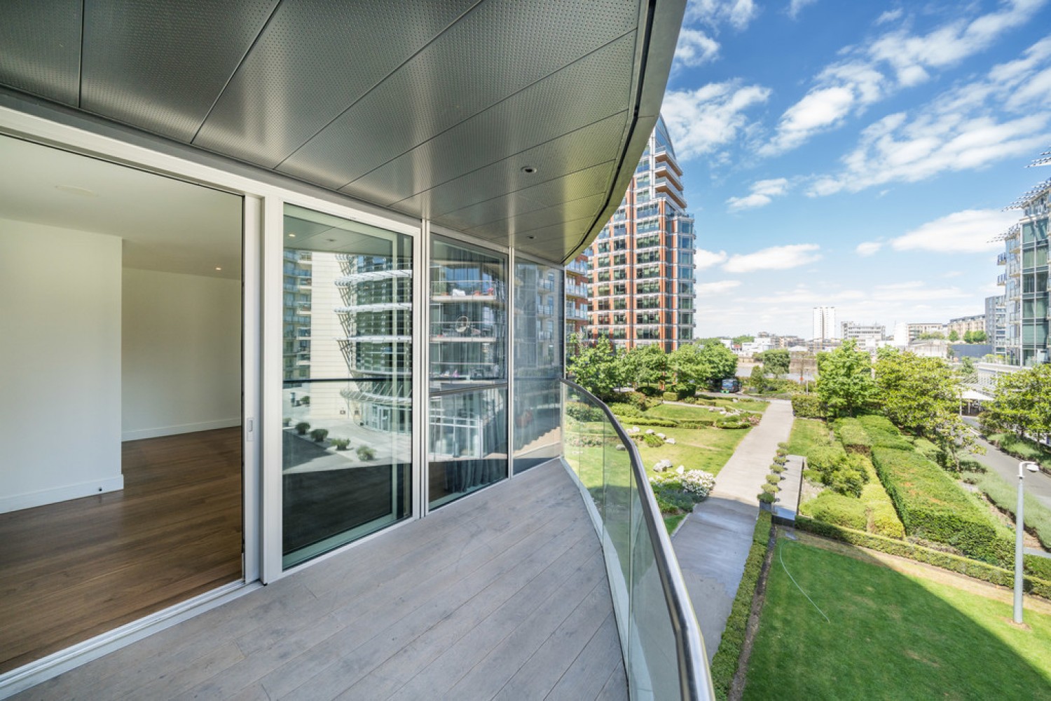 Pinnacle House, Battersea Reach