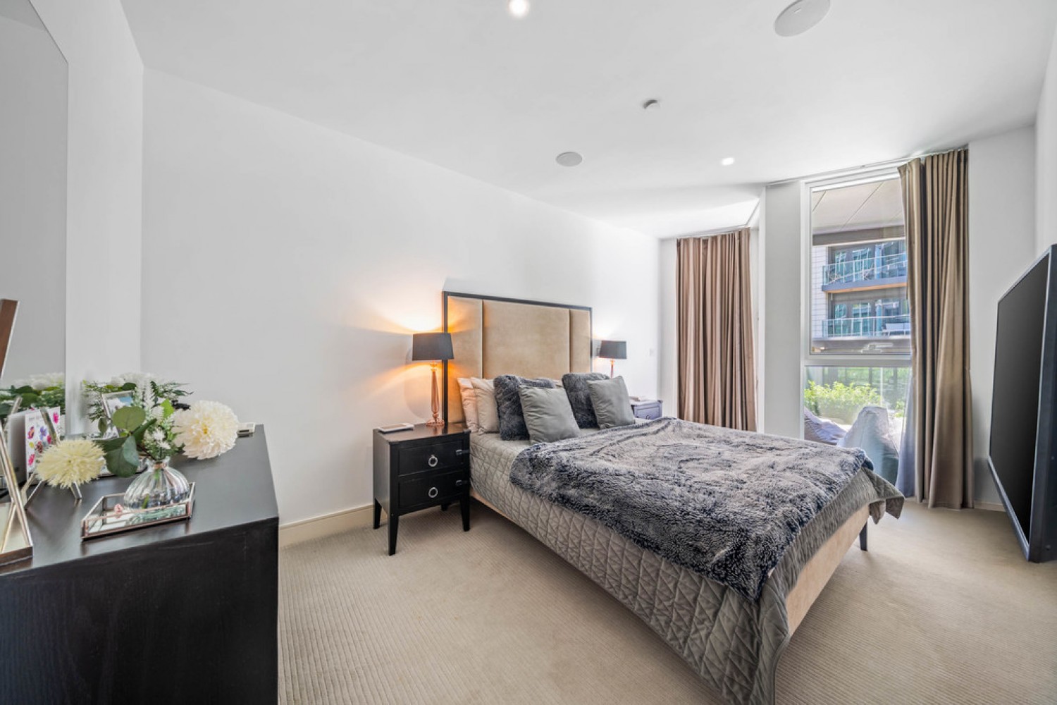 3 bedroom Flat for Sale Pinnacle House, Battersea Reach