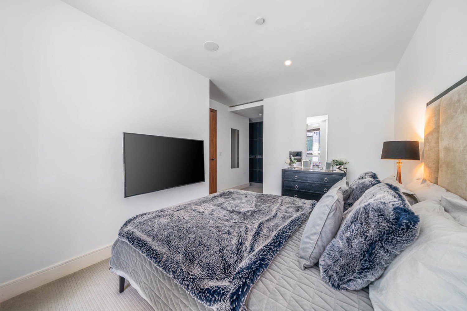 3 bedroom Flat for Sale Pinnacle House, Battersea Reach