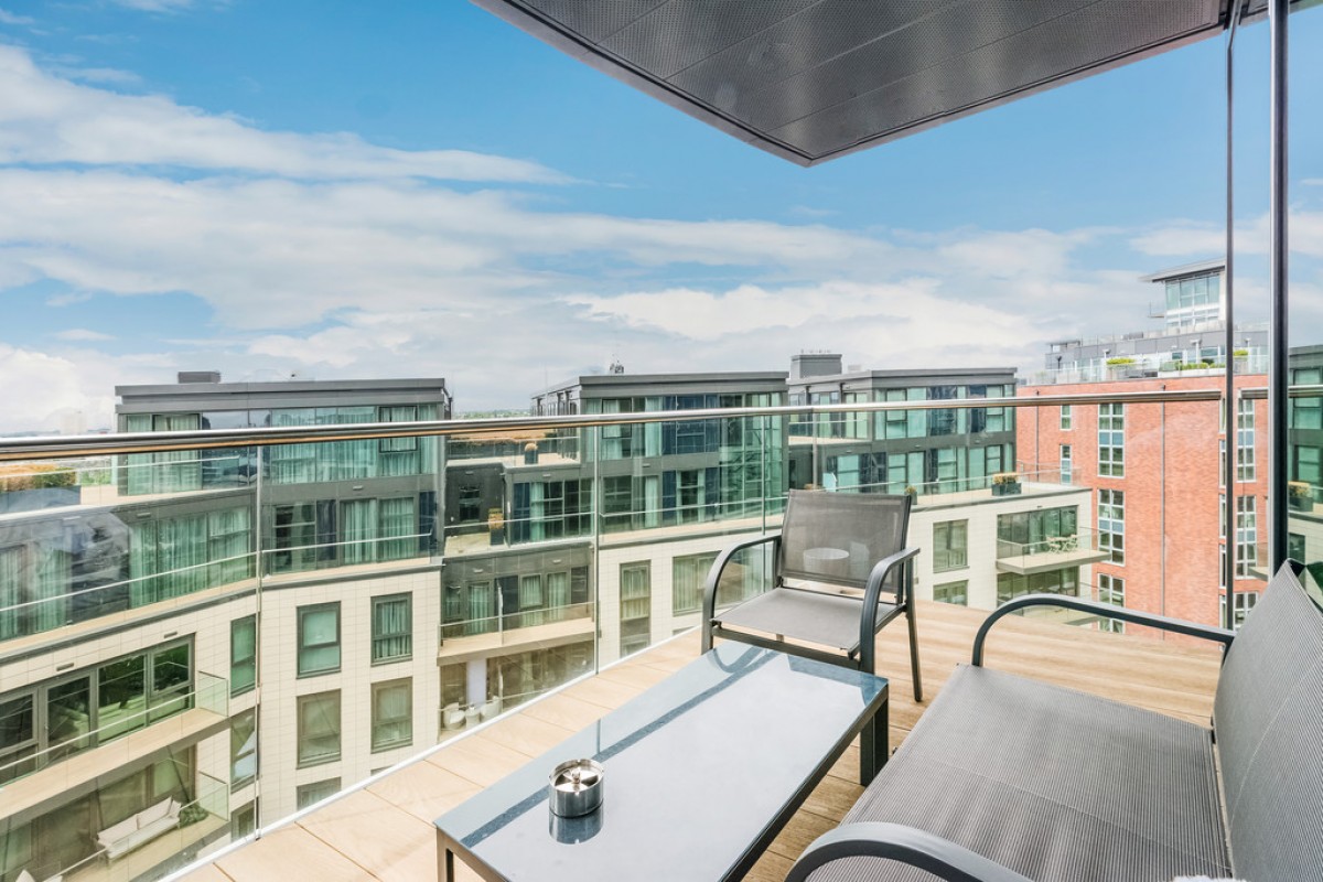 Pinnacle House, Battersea Reach