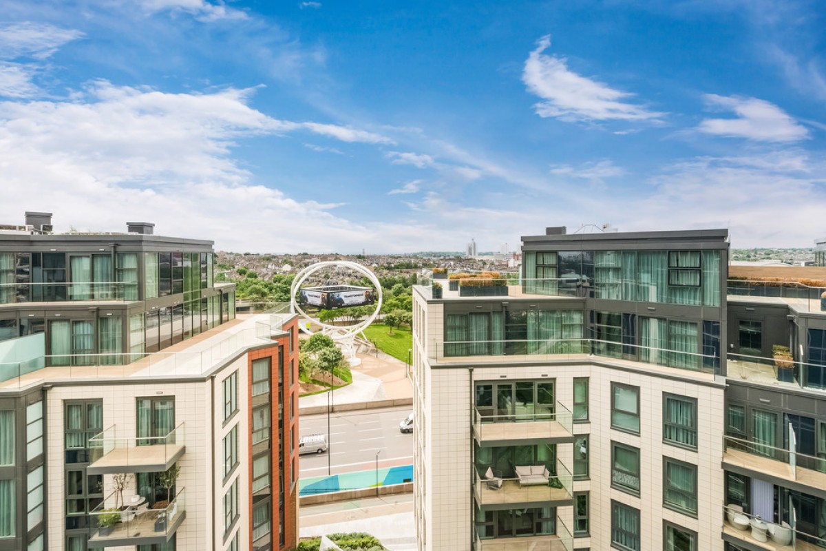 Pinnacle House, Battersea Reach