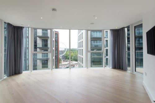 Pinnacle House, Battersea Reach