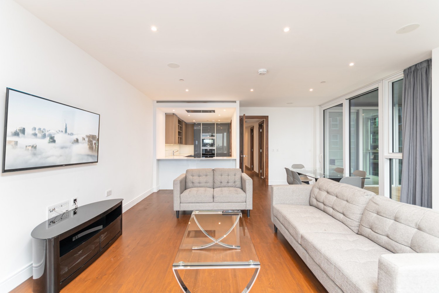 3 bedroom Flat for Letting Pinnacle House, Battersea Reach