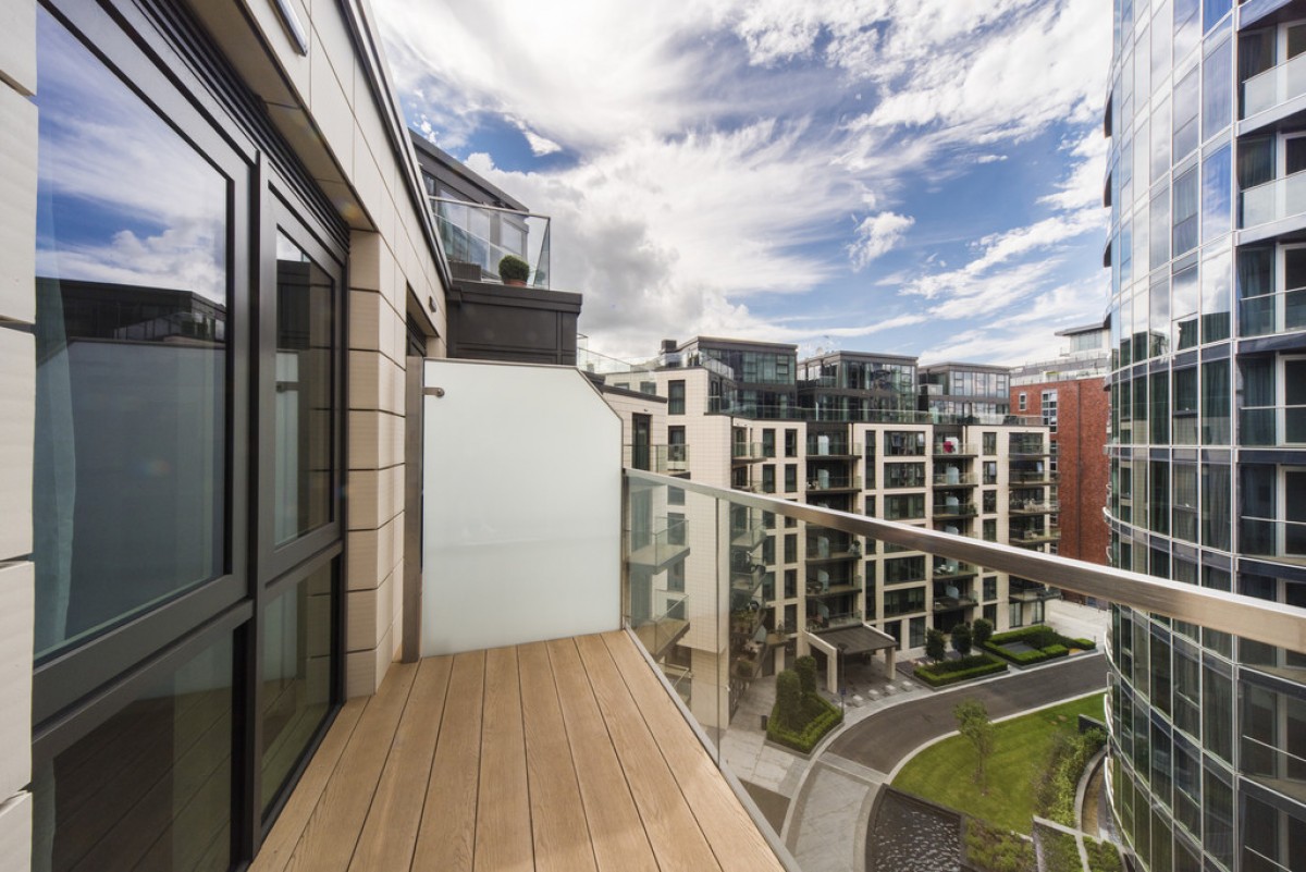 Trafalgar House, Battersea Reach