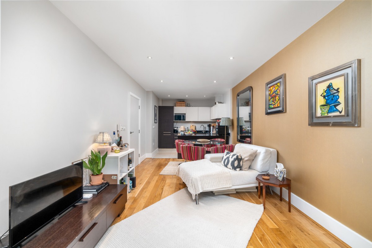 Ensign House, Battersea Reach