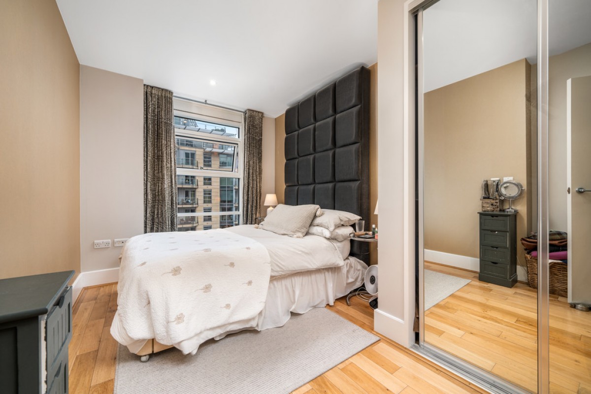 Ensign House, Battersea Reach