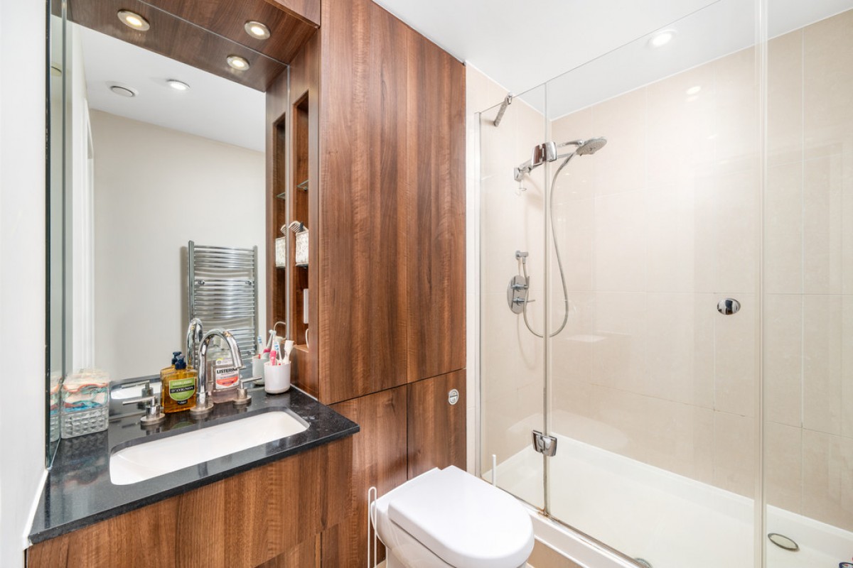 Ensign House, Battersea Reach