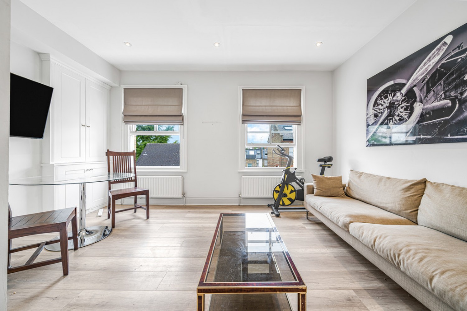 1 bedroom Flat for Letting Stadium Street, Chelsea
