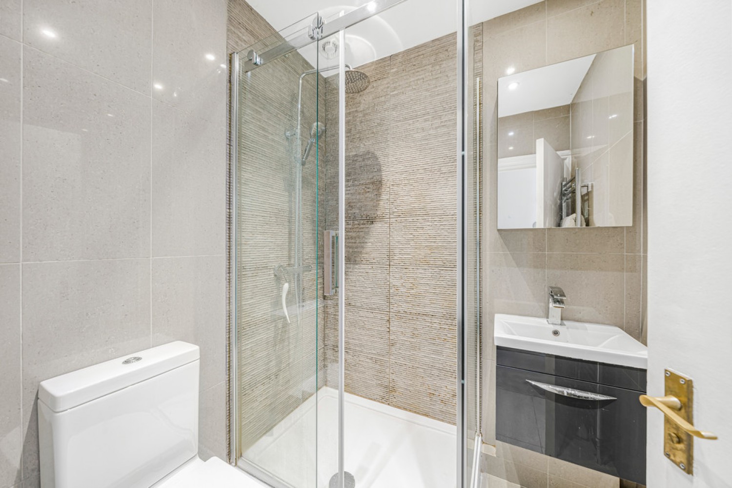 1 bedroom Flat for Letting Stadium Street, Chelsea