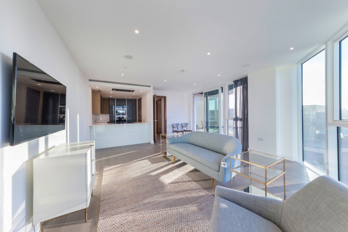 Pinnacle House, Battersea Reach