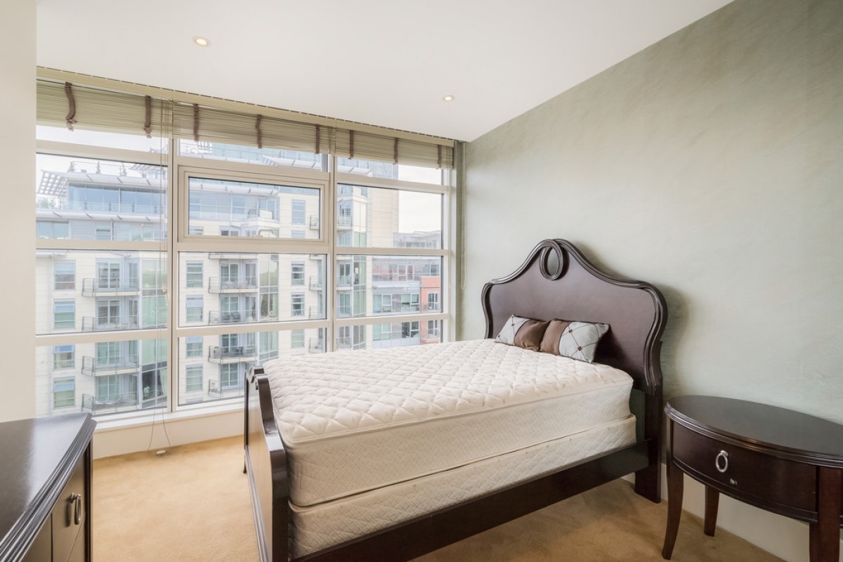 Kingfisher House, Battersea Reach