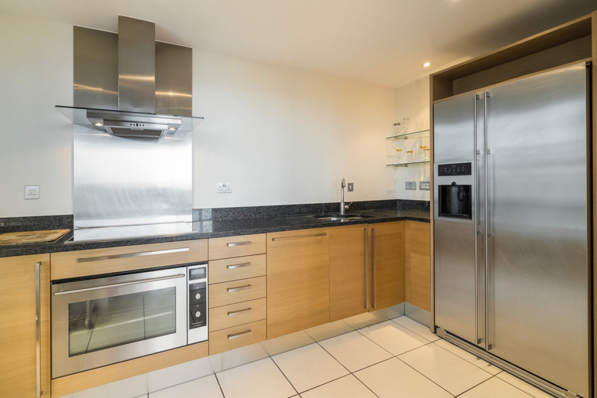 Kingfisher House, Battersea Reach