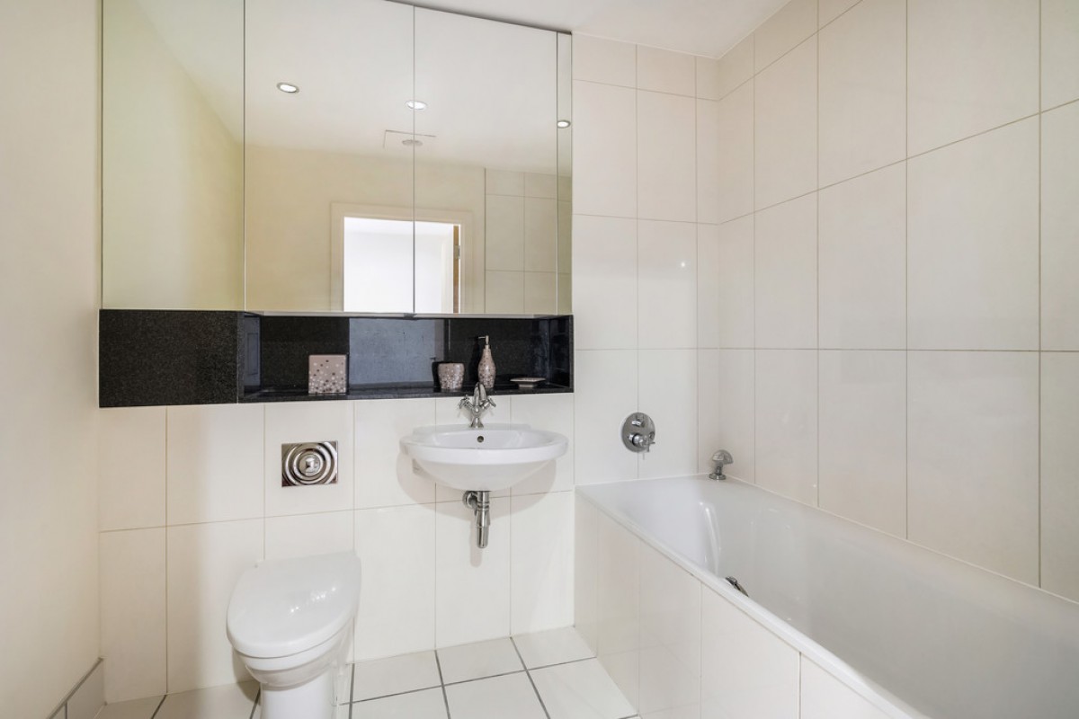 Kingfisher House, Battersea Reach