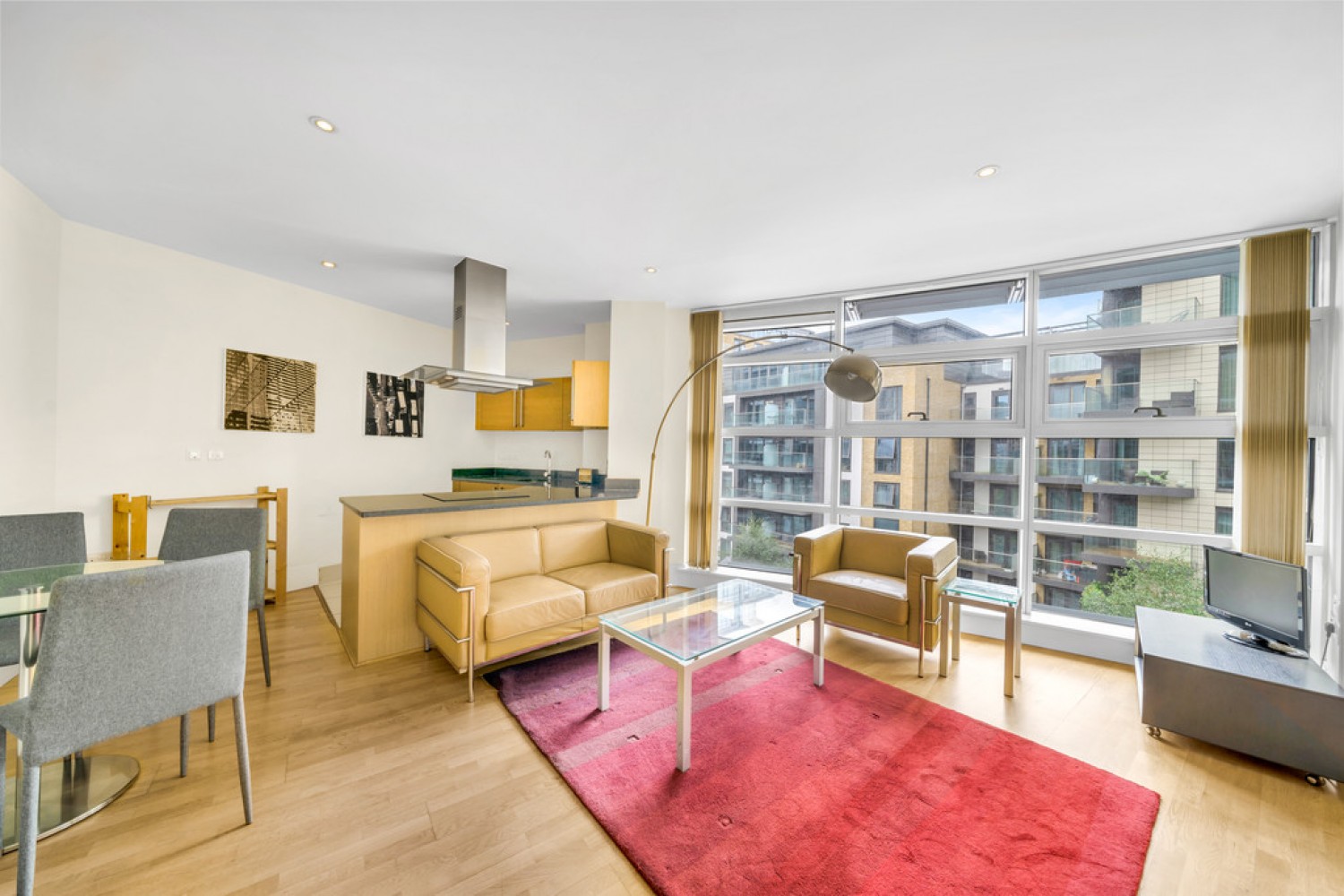 1 bedroom Flat for Letting Baltimore House, Battersea Reach