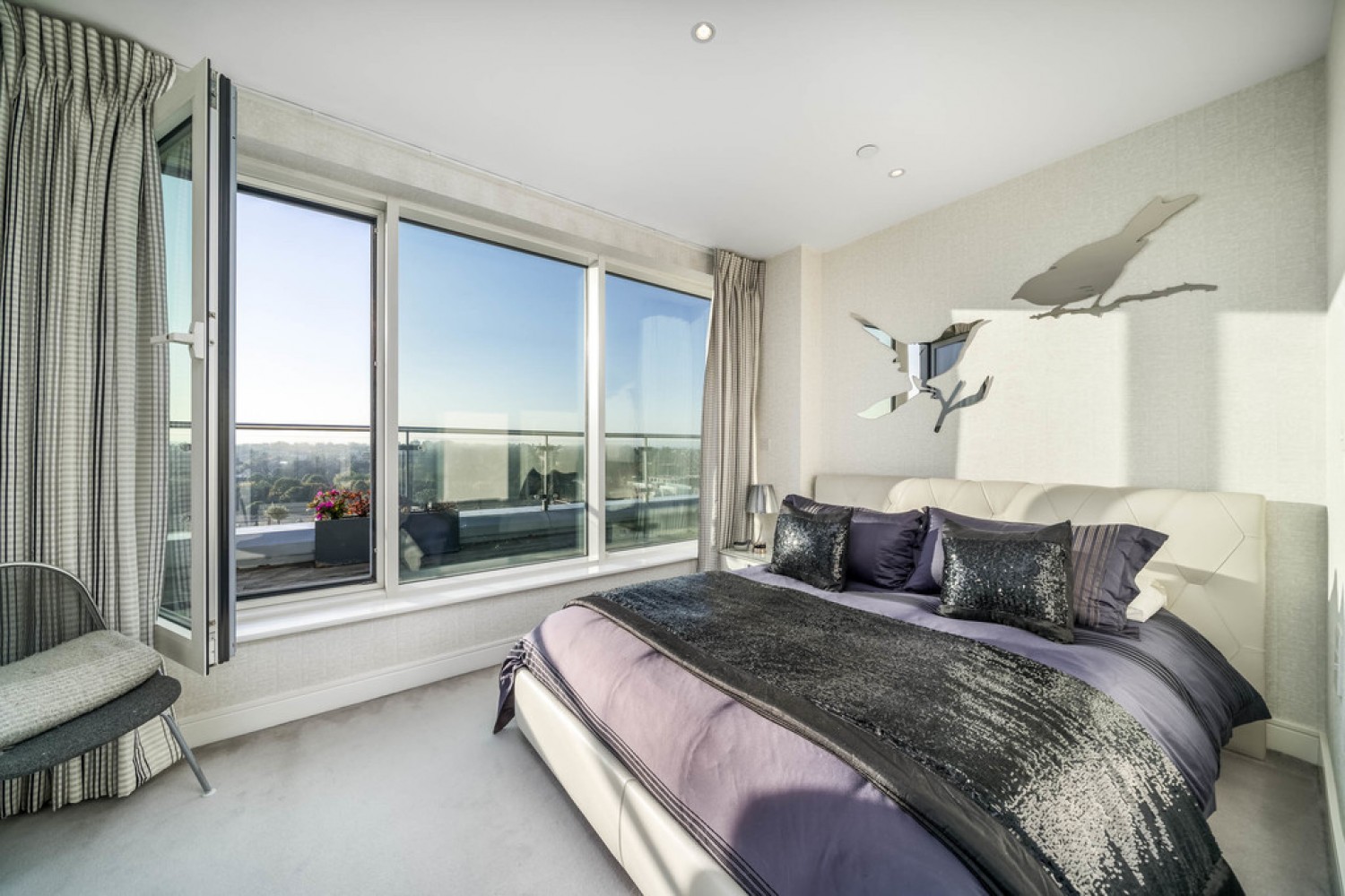 3 bedroom Flat in Flotilla House, Battersea Reach