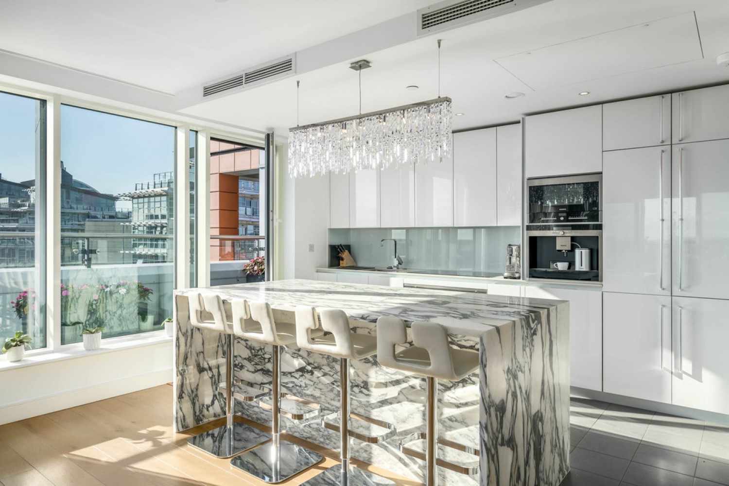 3 bedroom Flat in Flotilla House, Battersea Reach