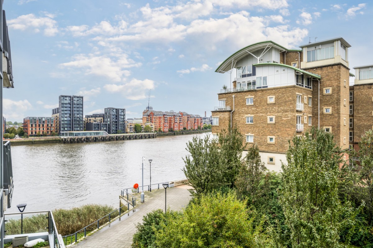 Ensign House, Battersea Reach