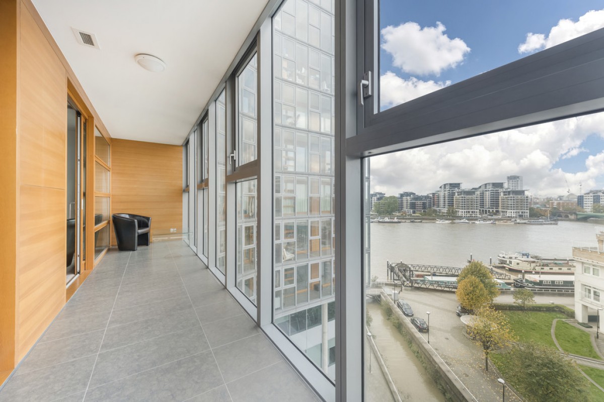 Falcon Wharf, Battersea