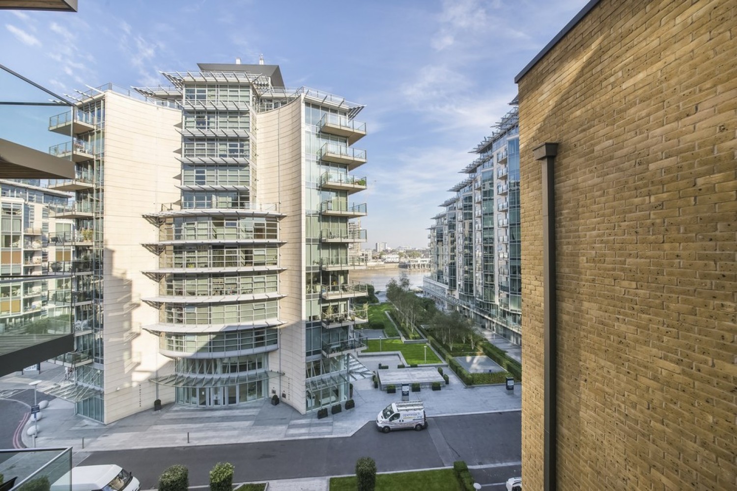 2 bedroom Flat in Horizon House, Battersea Reach
