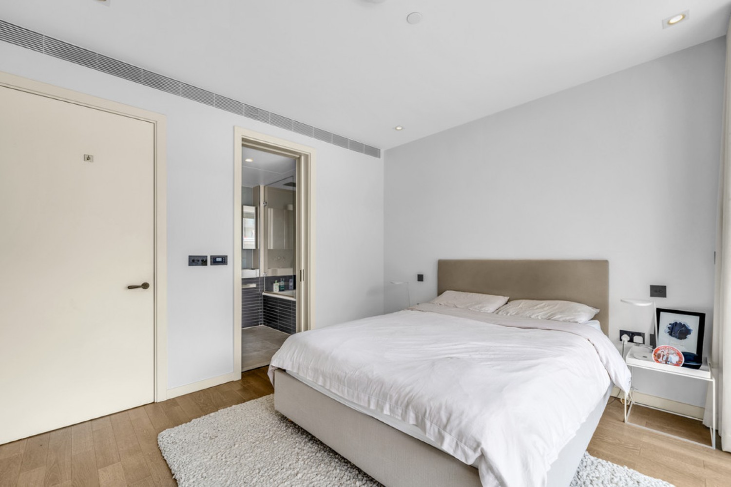 2 bedroom Flat for Letting Faraday House, Battersea Power Station