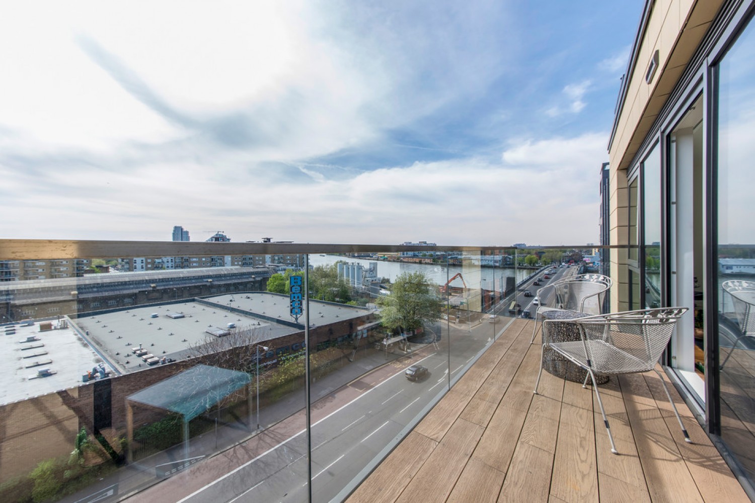 Quarter House, Battersea Reach