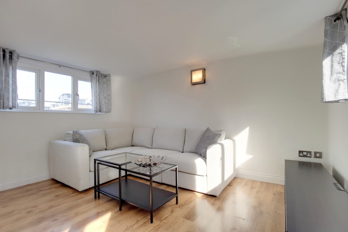 Oyster Pier, Battersea