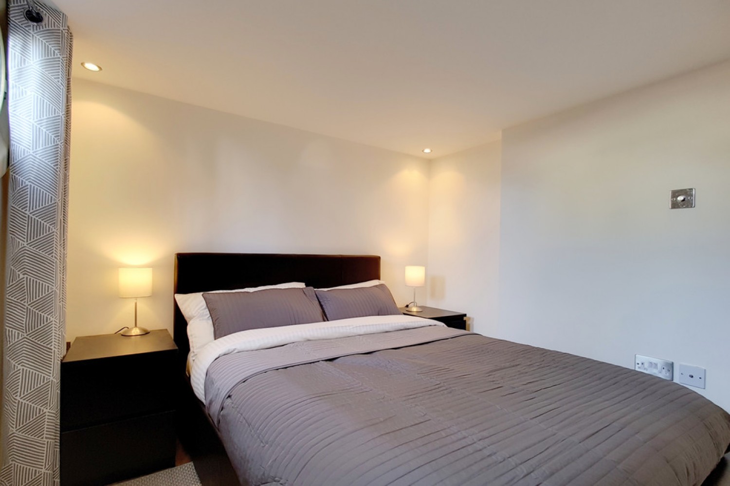 2 bedroom Flat for Letting Oyster Pier, Battersea