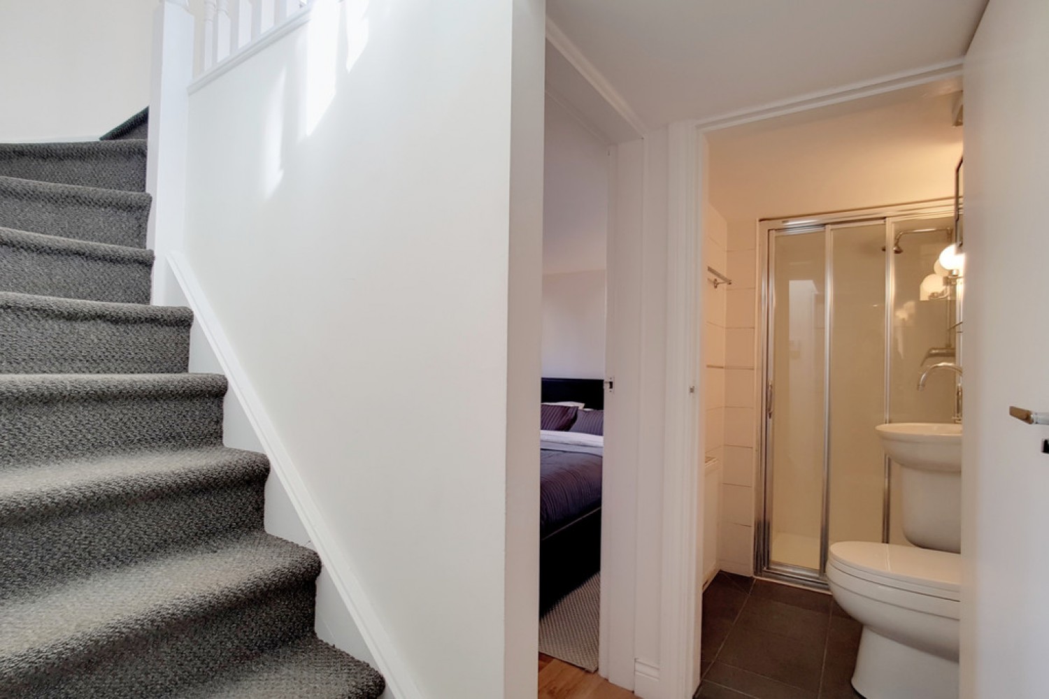 2 bedroom Flat for Letting Oyster Pier, Battersea